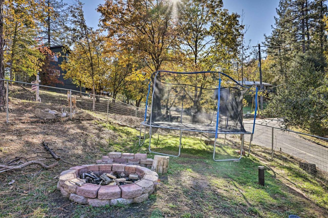 Hideaway With Game And Mtn Views!
